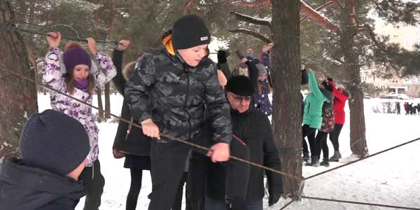 Атака огневой точки и гонки на волокушах. В Дзержинске прошла военно-спортивная игра «Гвардеец»