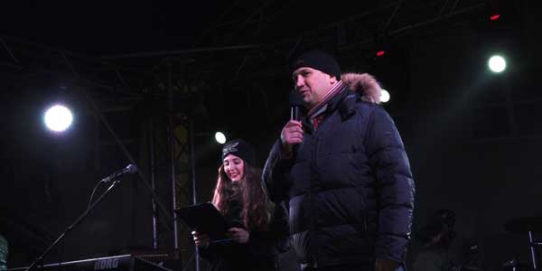 С наступившим Новым годом дзержинцев поздравил глава города Иван Носков