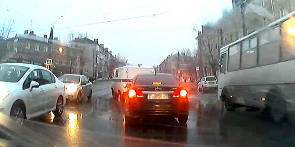 Не того подрезал. Об автохамах и не только - в рубрике «Обратная связь»