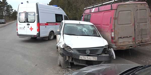 Сообразили на троих. Несколько автомобилей пострадали в одном ДТП в Дзержинске