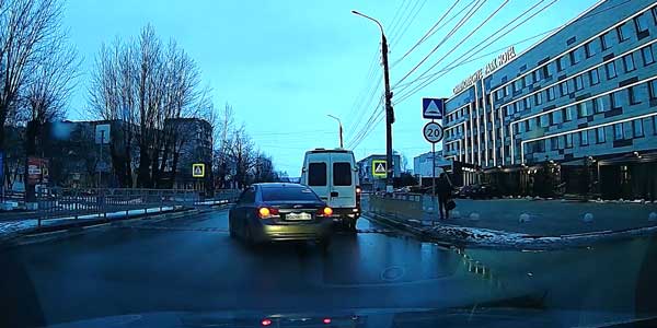 Бесконечная тема. Очередные нарушения дзержинцев ПДД в рубрике «Обратная связь»