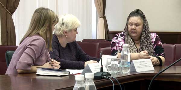 О наболевшем. Дзержинцы рассказали о своих проблемах чиновникам из области