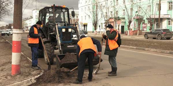 Весенняя уборка. С дорог Дзержинска за неделю вывезли более 300 тонн смета