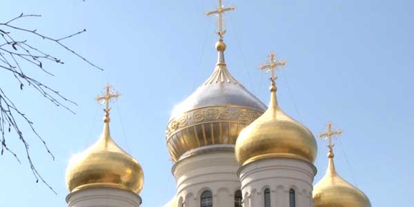 С молитвой в сердце. Пасху в этом году верующие дзержинцы встретят дома