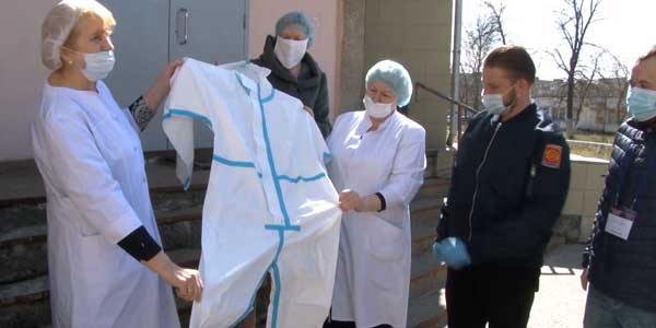 Безопасность превыше всего. Дзержинских медиков снабдили защитными костюмами