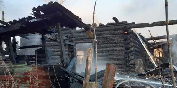 Во власти огня. В пригороде Дзержинска дотла сгорел жилой дом