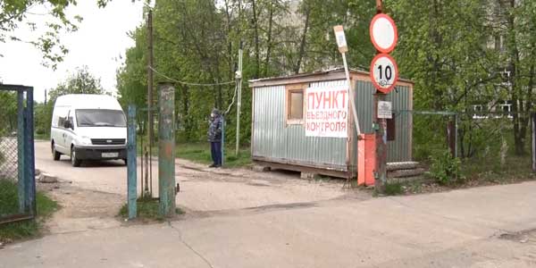Пропускной режим. В больнице Дзержинска оборудовали пункт въездного контроля