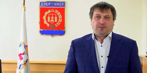 Верьте в себя! Глава города поздравил выпускников дзержинских школ