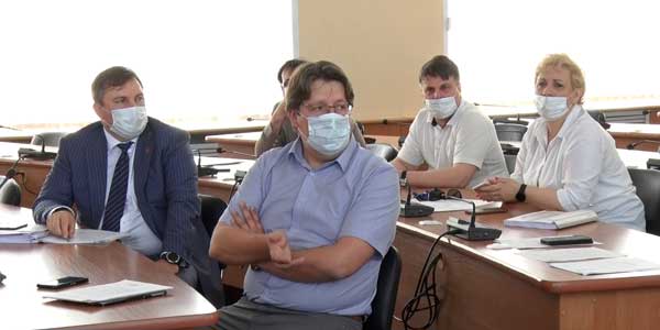 Работу главы Дзержинска обсудили на думских комитетах