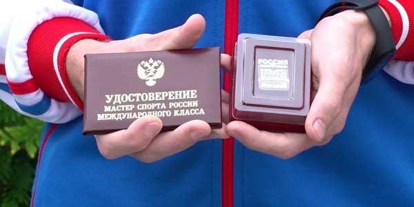 Егор Астафьев - первый теннисист-международник в Дзержинске