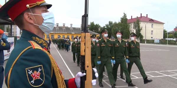 Торжественное построение в честь 75-летия Великой Победы прошло в Дзержинске