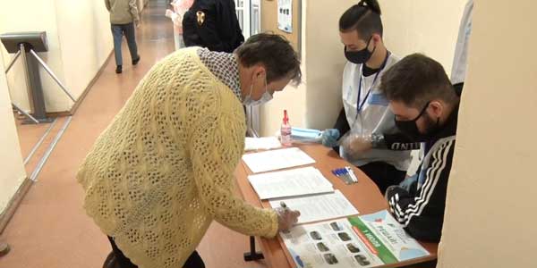 Дзержинцы выбирают общественные территории для благоустройства