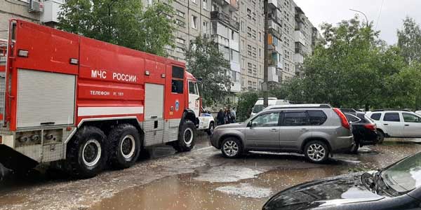 Подозрительную коробку обнаружили в одном из домов Дзержинска