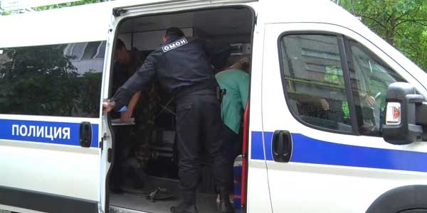 Тротиловая шашка стала причиной эвакуации жильцов многоэтажки в Дзержинске