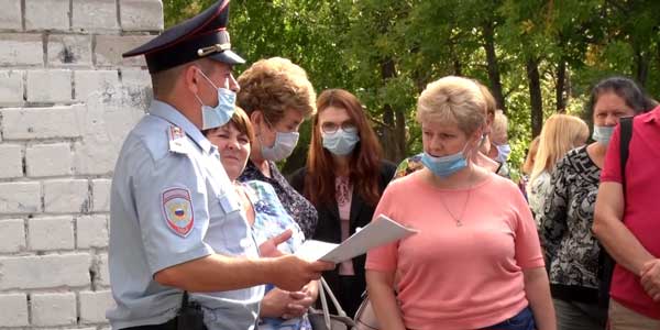 Открытый урок: навыки действий при ЧС отрабатывали дзержинские педагоги в канун нового учебного года