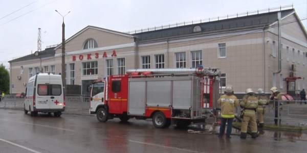 Неизвестный сообщил о минировании железнодорожного вокзала в Дзержинске