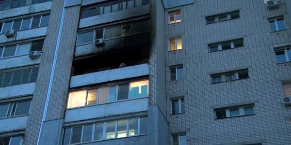 Осторожней с огнем: балкон сгорел в многоквартирном доме на Буденного в Дзержинске