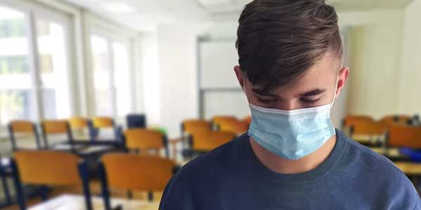 Карантин по коронавирусу ввели в одном из классов дзержинской школы