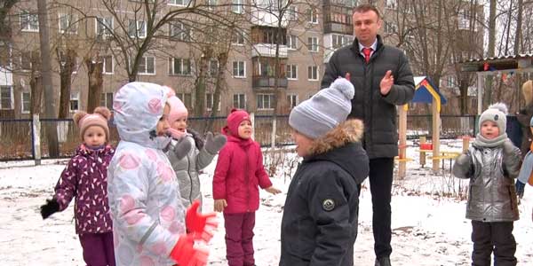 Знакомьтесь, новый депутат: работу на округе Михаил Богоявленский начал со знакомства с социальными учреждениями