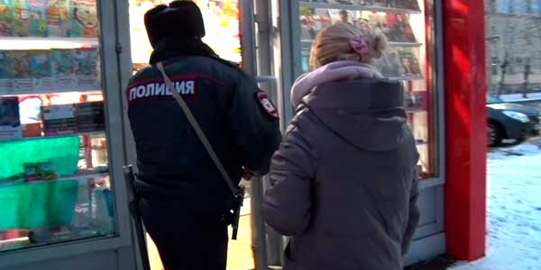 Дерзкий налет: газетный киоск ограбили в Дзержинске на площади Маяковского