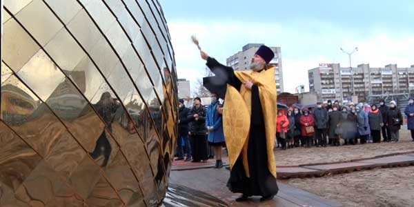 Завершающий этап: купол с крестом установили на храм Святителя Николая в Дзержинске