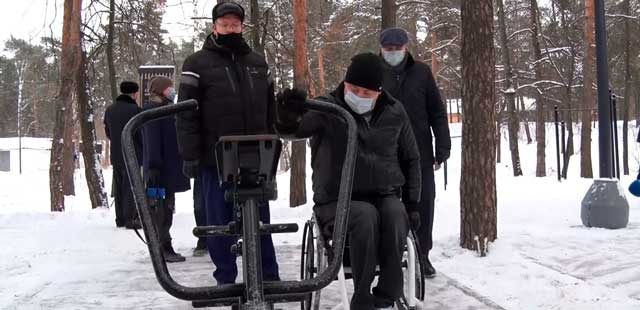 Проверка качества: благоустройство центрального парка Дзержинска оценил глава города