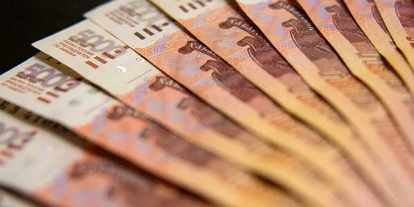 Производственные травмы: неудачное падение работника стоило дзержинскому предприятию 80 тысяч рублей