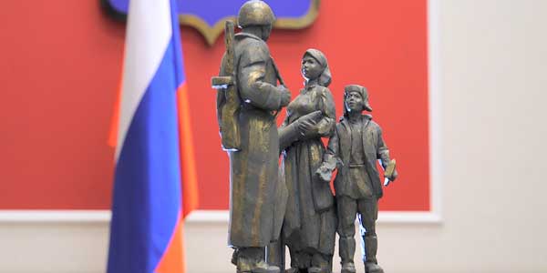 Проект скульптурной композиции «Трудовая слава города» обсудили в администрации Дзержинска