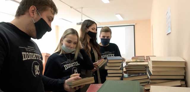 Дорогу молодым: глава Дзержинска встретился с руководителями социальных молодёжных проектов