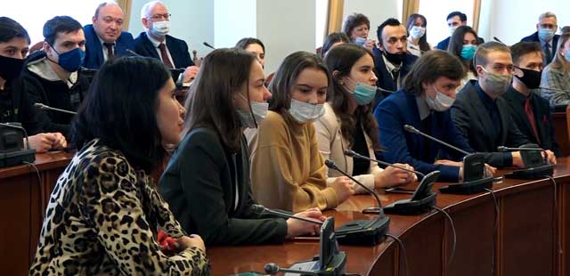 Растить профессионалов: будущие политологи смогут проходить практику в Заксобрании Нижегородской области