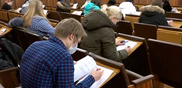 Вопросы права: конкурс по основам потребительских знаний прошел в Дзержинске
