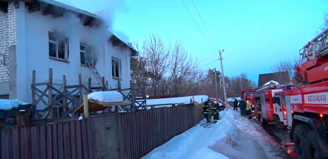Сходили в баньку: недостроенный жилой дом горел в выходные в пригороде Дзержинска