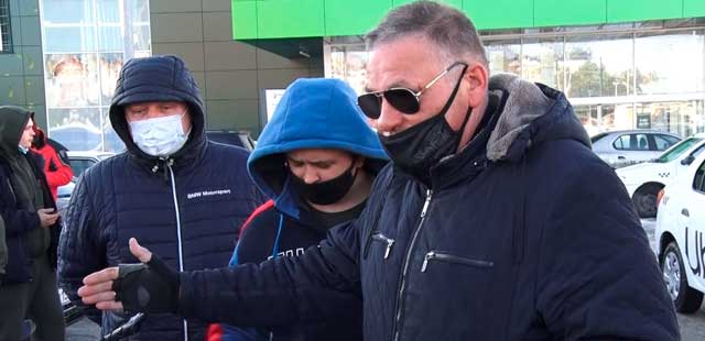 Грабительские проценты: дзержинские таксисты недовольны условиями труда