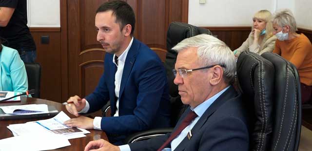 Пристальное внимание: проблемы здравоохранения обсуждали на совещании в Дзержинске