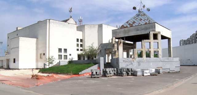Привокзальная и «Спутник»: ход благоустройства территорий проверили представители власти Дзержинска