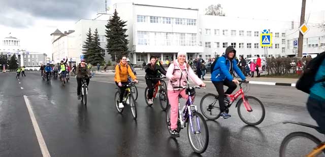 Первомай на колёсах: активисты молодежного движения «ВелоДзержинск» открыли сезон