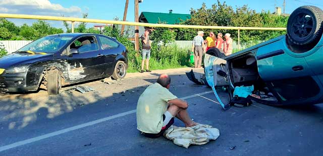 Крутые виражи: пьяный водитель устроил серьёзное ДТП под Дзержинском