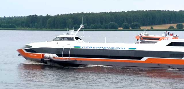 Первый пошел: теплоход «Метеор» торжественно спустили на воду в Чкаловске