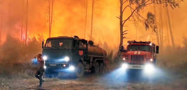 В адском кольце: нижегородские пожарные оказались в огненной ловушке на территории Мордовского заповедника