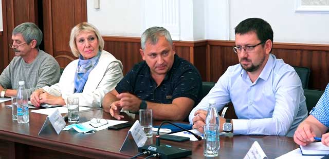 О наболевшем: встреча Евгения Люлина с представителями ЖКХ прошла в администрации Дзержинска