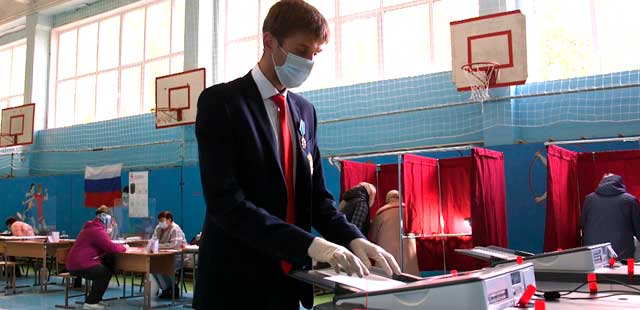 Выборы 2021: дзержинские паралимпийцы приняли участие в голосовании