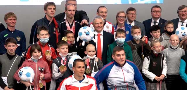 Урок от чемпионов: дзержинские школьники встретились с паралимпийцами в рамках Всероссийского форума