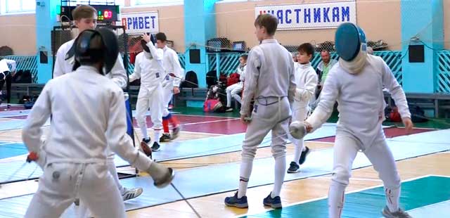 Укол победителя: первенство Нижегородской области по фехтованию на шпагах прошло в Дзержинске