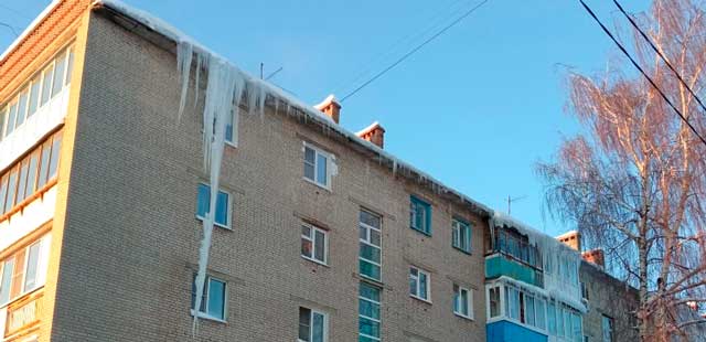Статистика угроз: 10 нарушений очистки кровли домов выявила дзержинская жилищная инспекция