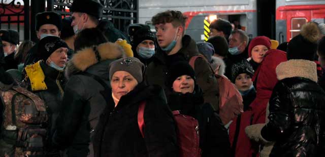 Первый поезд из Донбасса: 92 человека прибыли в Дзержинск из Донецкой и Луганской народных республик