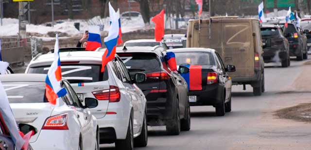 В Дзержинске состоялся автопробег в поддержку спецоперации по освобождению Донбасса