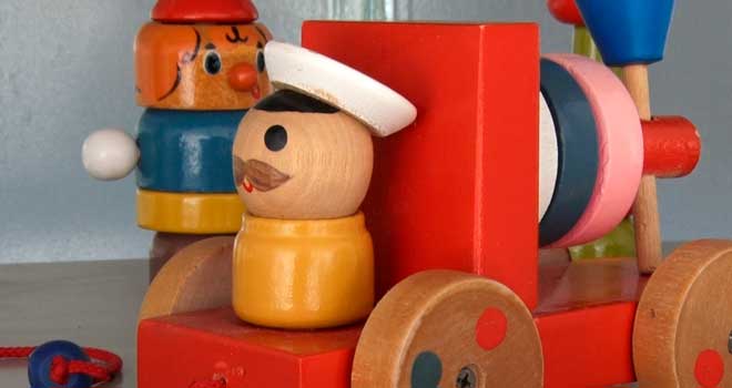 Игрушки советского детства: дзержинцы могут принять участие в акции «Куклы из прошлого»