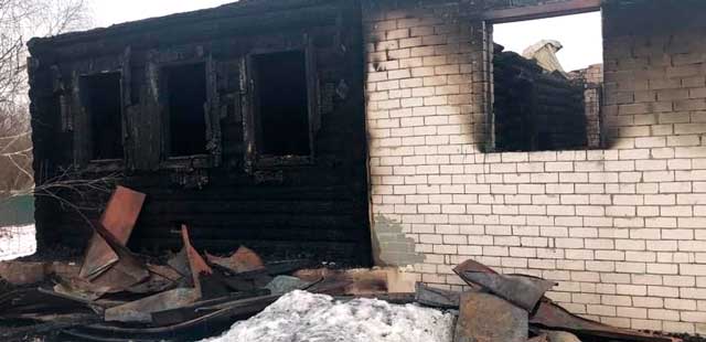 Виновата сигарета? Пожар унес жизнь мужчины в Володарском районе