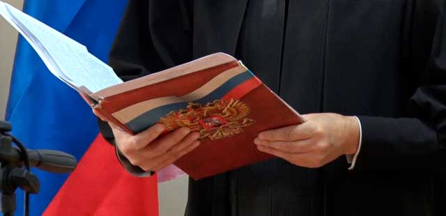 Душить начал внезапно: отец понесет наказание за намерение убить родную дочь в Володарском районе