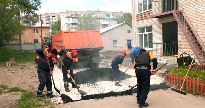 В соответствии с графиком: Дзержинский водоканал продолжает работы по благоустройству